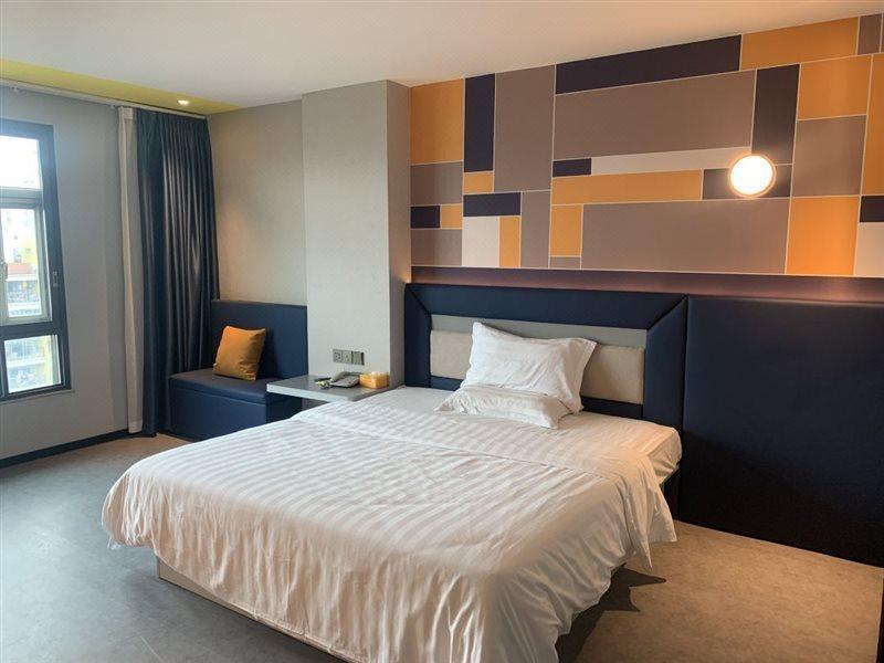 7 Days Inn Yangjiang Xinyue International Studio Exteriér fotografie