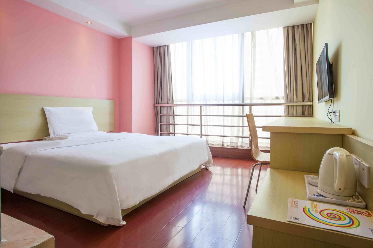 7 Days Inn Yangjiang Xinyue International Studio Pokoj fotografie