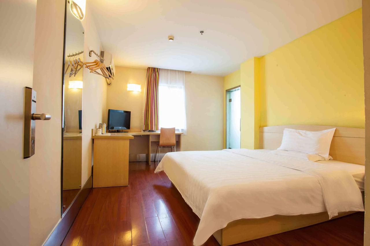 7 Days Inn Yangjiang Xinyue International Studio Pokoj fotografie